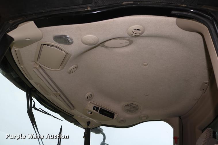 image for item DB1167 2013 John Deere S670 STS combine