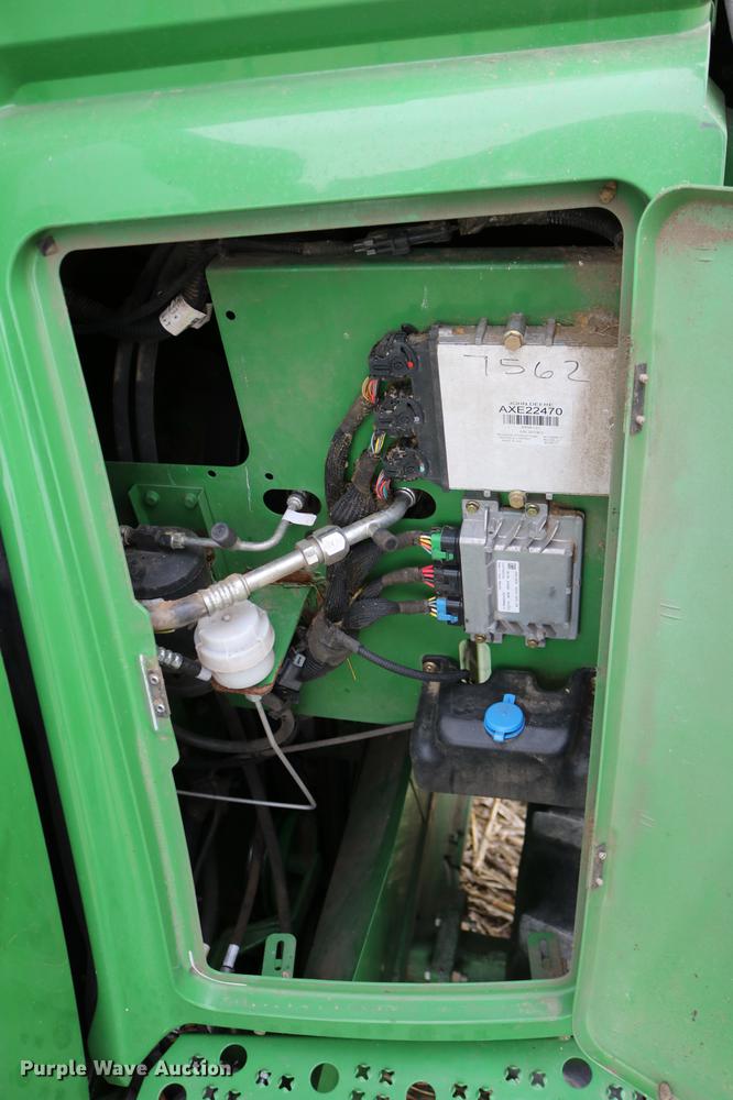 image for item DB1167 2013 John Deere S670 STS combine