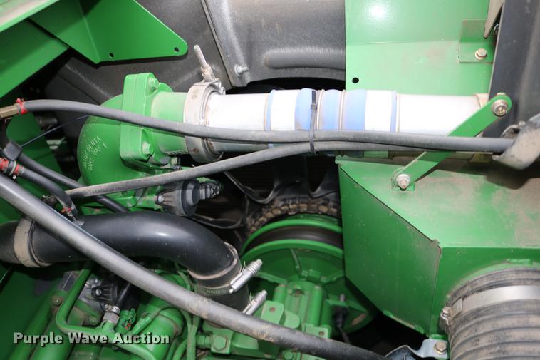 image for item DB1167 2013 John Deere S670 STS combine