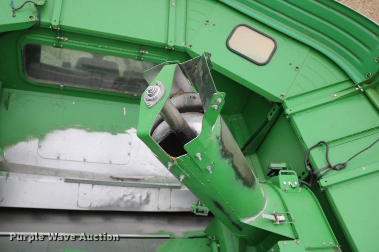 image for item DB1167 2013 John Deere S670 STS combine