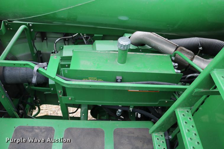 image for item DB1167 2013 John Deere S670 STS combine