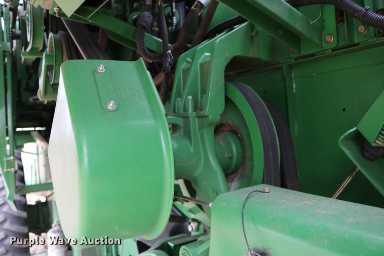 image for item DB1167 2013 John Deere S670 STS combine