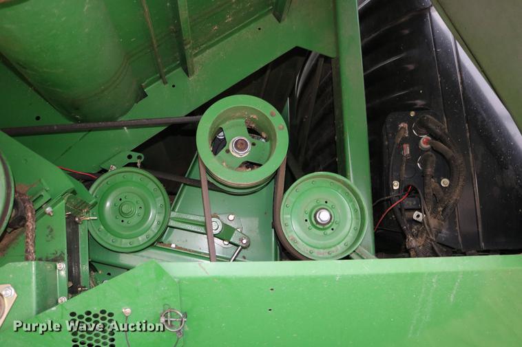 image for item DB1167 2013 John Deere S670 STS combine