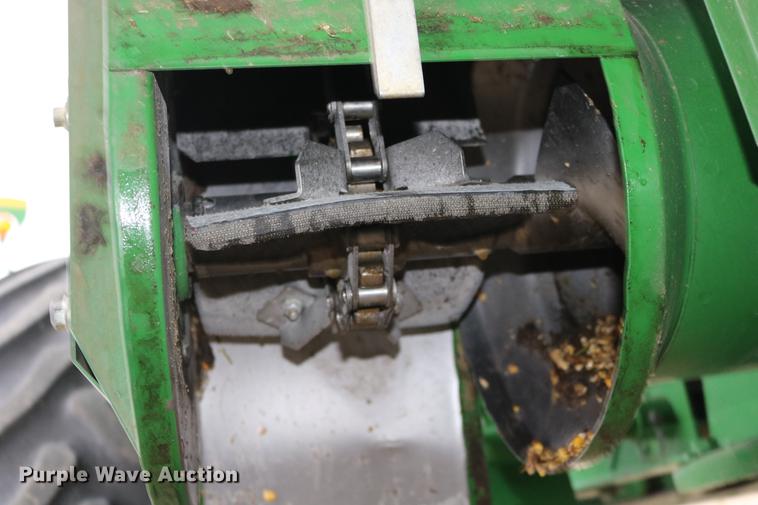 image for item DB1167 2013 John Deere S670 STS combine