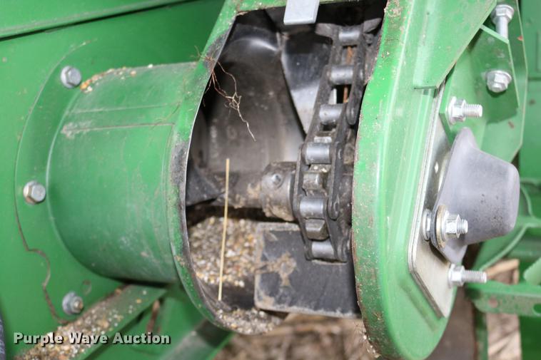 image for item DB1167 2013 John Deere S670 STS combine