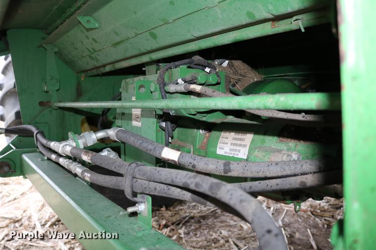 image for item DB1167 2013 John Deere S670 STS combine