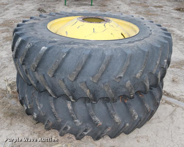 image for item DB1167 2013 John Deere S670 STS combine