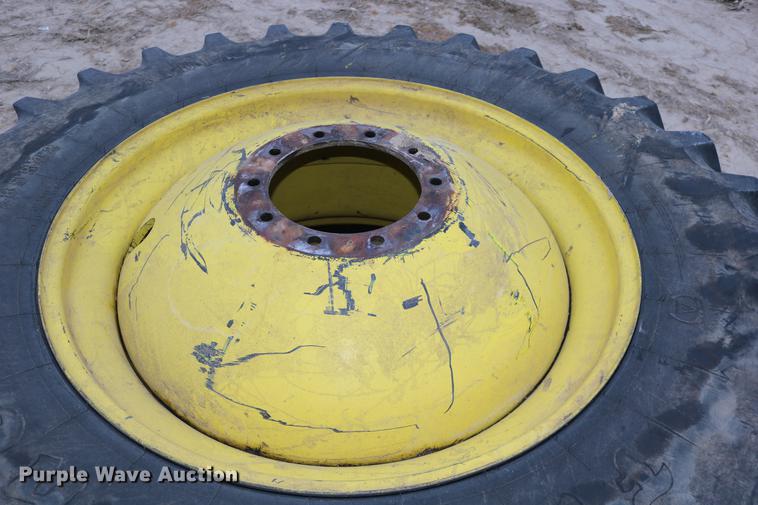 image for item DB1167 2013 John Deere S670 STS combine