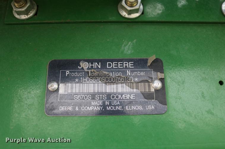 image for item DB1167 2013 John Deere S670 STS combine
