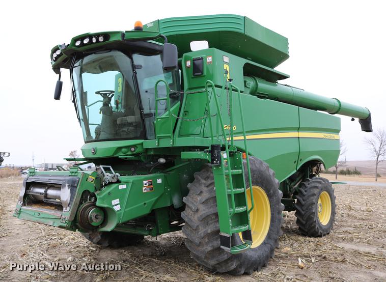 image for item DB1168 2013 John Deere S670 STS combine