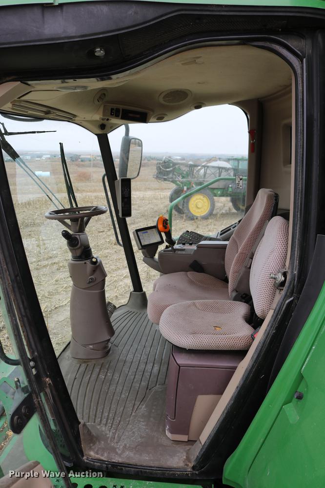 image for item DB1168 2013 John Deere S670 STS combine