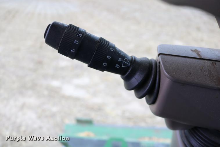 image for item DB1168 2013 John Deere S670 STS combine