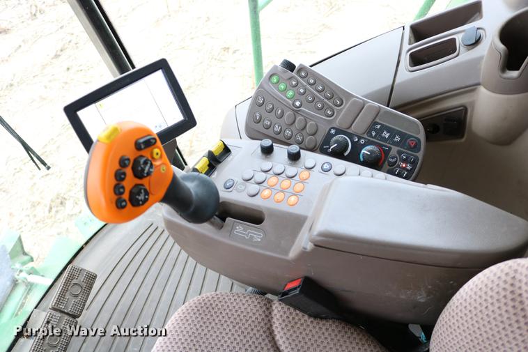 image for item DB1168 2013 John Deere S670 STS combine