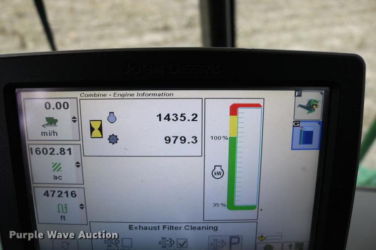 image for item DB1168 2013 John Deere S670 STS combine
