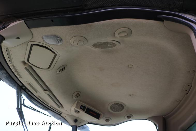 image for item DB1168 2013 John Deere S670 STS combine