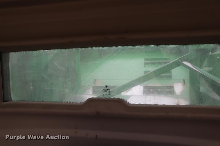 image for item DB1168 2013 John Deere S670 STS combine