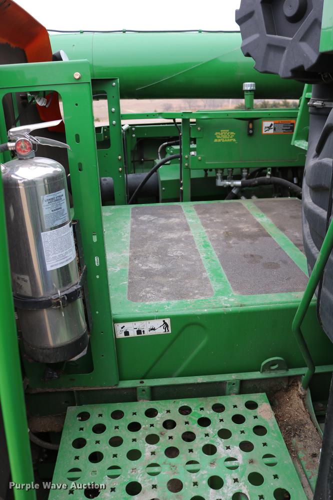 image for item DB1168 2013 John Deere S670 STS combine