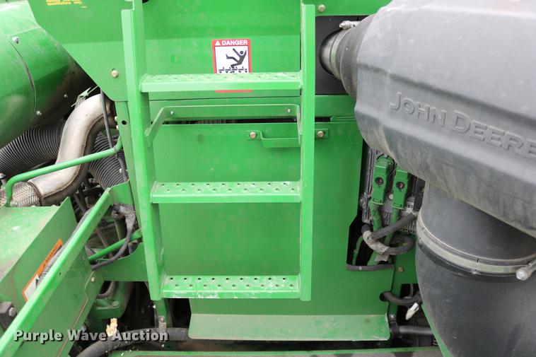 image for item DB1168 2013 John Deere S670 STS combine