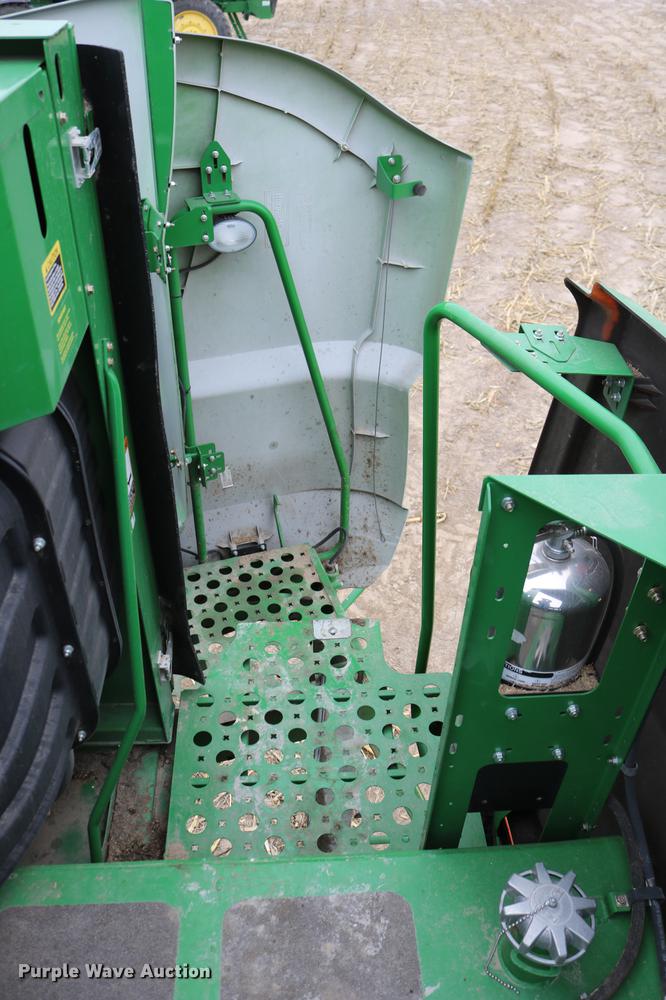 image for item DB1168 2013 John Deere S670 STS combine