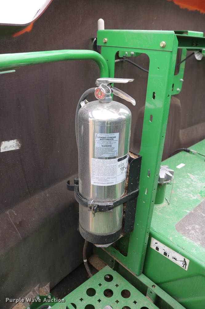 image for item DB1168 2013 John Deere S670 STS combine