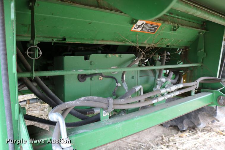 image for item DB1168 2013 John Deere S670 STS combine