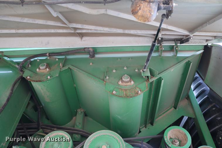 image for item DB1168 2013 John Deere S670 STS combine