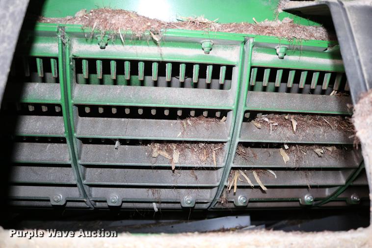 image for item DB1168 2013 John Deere S670 STS combine