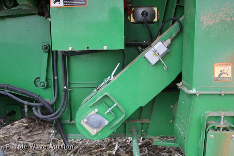image for item DB1168 2013 John Deere S670 STS combine