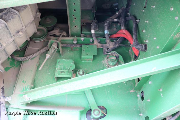 image for item DB1168 2013 John Deere S670 STS combine