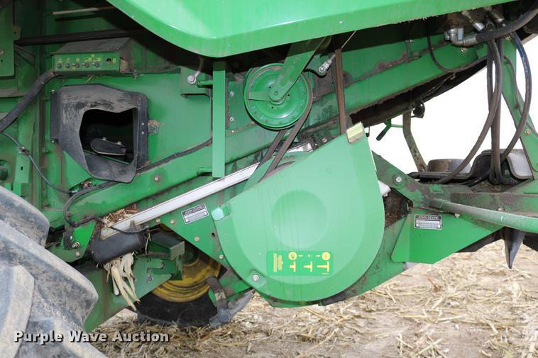 image for item DB1168 2013 John Deere S670 STS combine