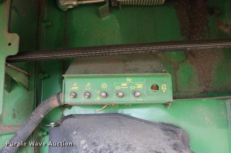 image for item DB1168 2013 John Deere S670 STS combine