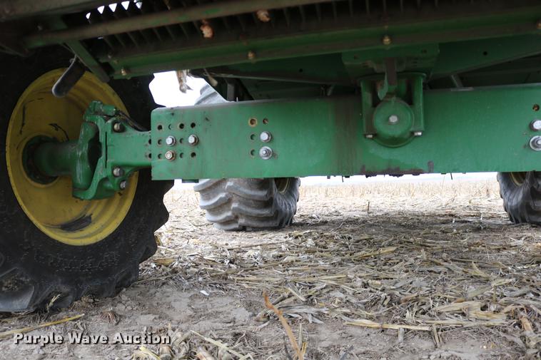 image for item DB1168 2013 John Deere S670 STS combine