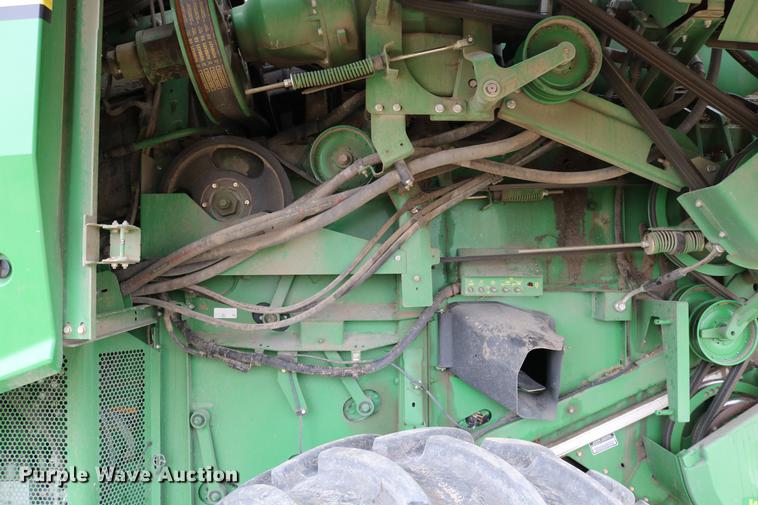image for item DB1168 2013 John Deere S670 STS combine