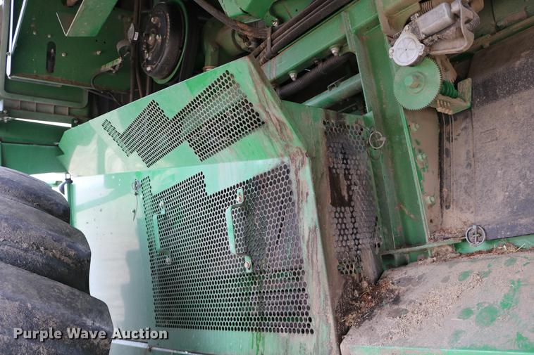 image for item DB1168 2013 John Deere S670 STS combine