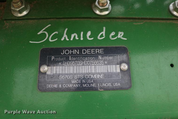 image for item DB1168 2013 John Deere S670 STS combine