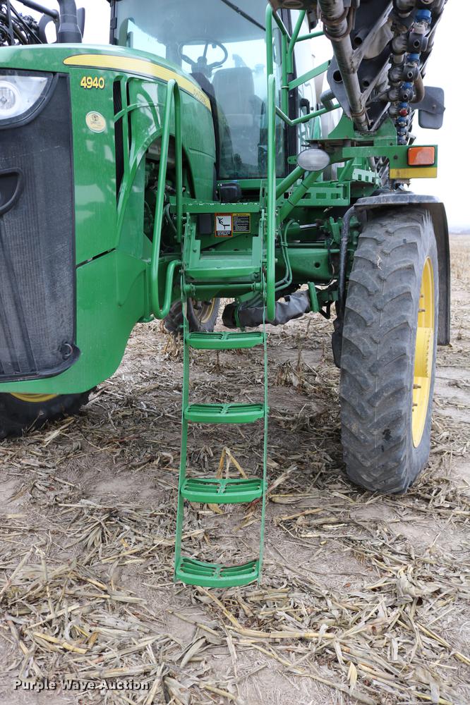 image for item DB1169 2012 John Deere 4940 self-propelled sprayer