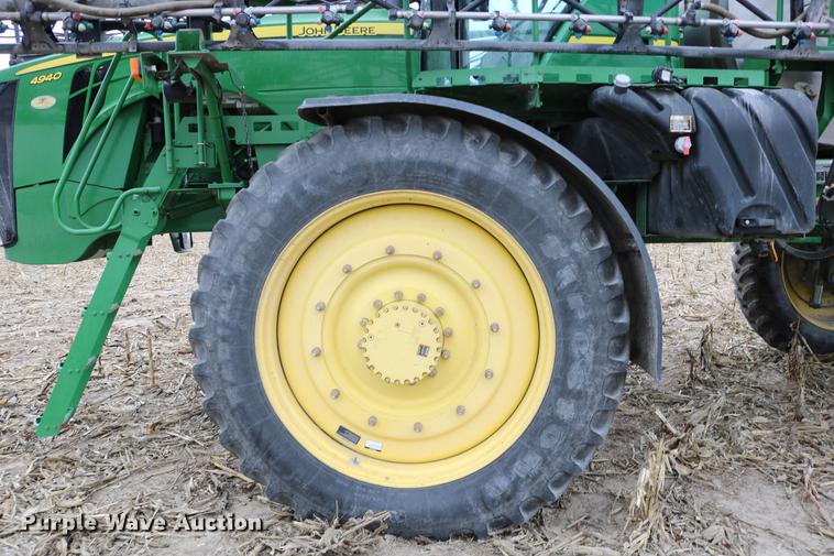 image for item DB1169 2012 John Deere 4940 self-propelled sprayer