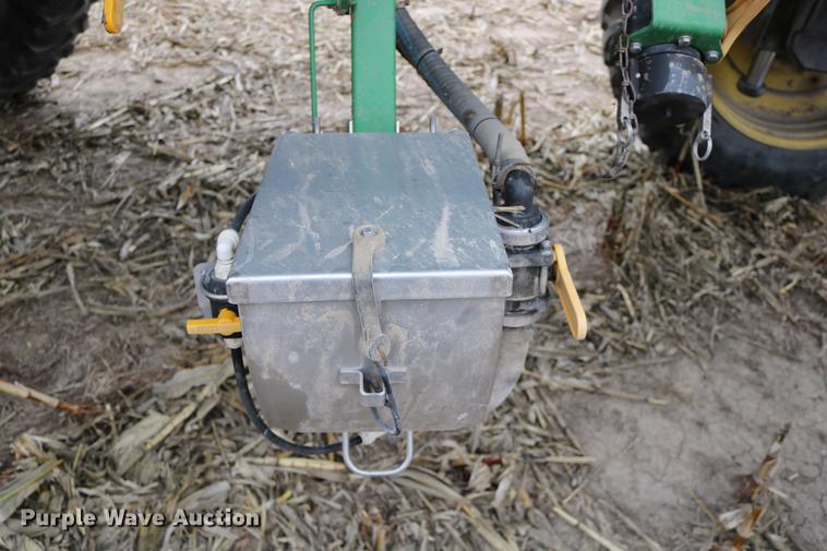 image for item DB1169 2012 John Deere 4940 self-propelled sprayer