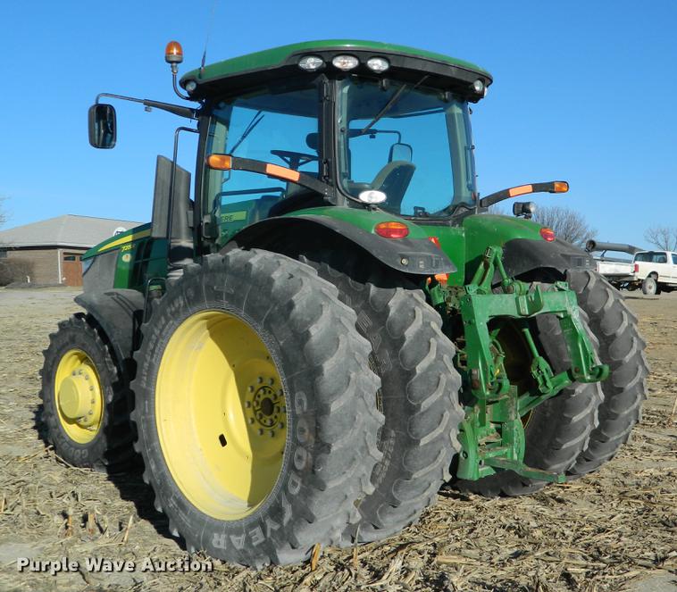 image for item DB1171 2012 John Deere 7215R MFWD tractor
