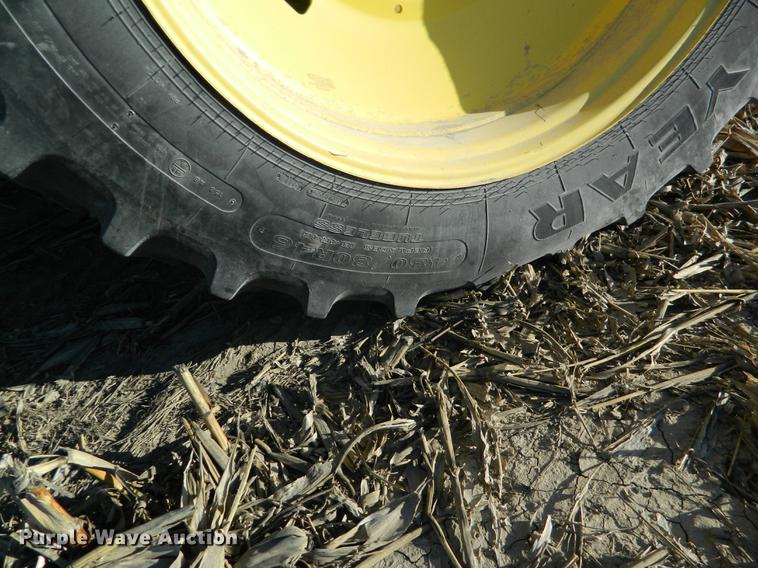 image for item DB1171 2012 John Deere 7215R MFWD tractor