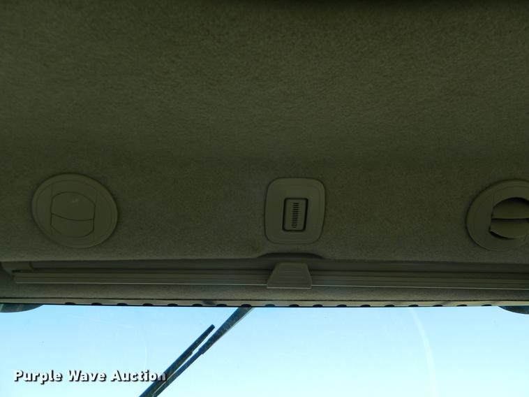 image for item DB1171 2012 John Deere 7215R MFWD tractor