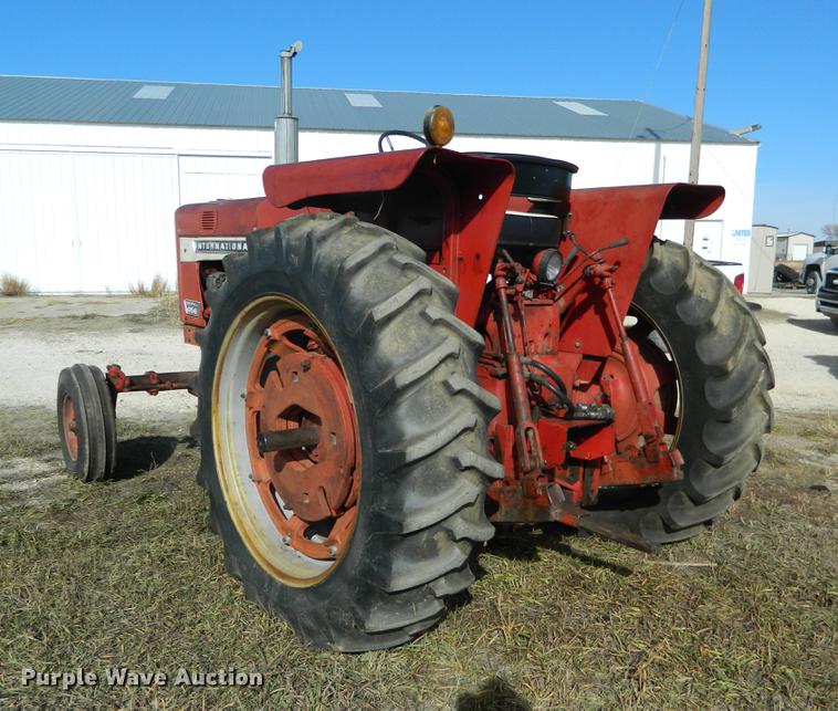 image for item DB1173 1965 International Farmall 656 tractor