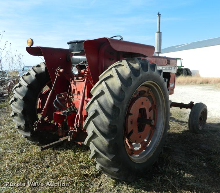 image for item DB1173 1965 International Farmall 656 tractor