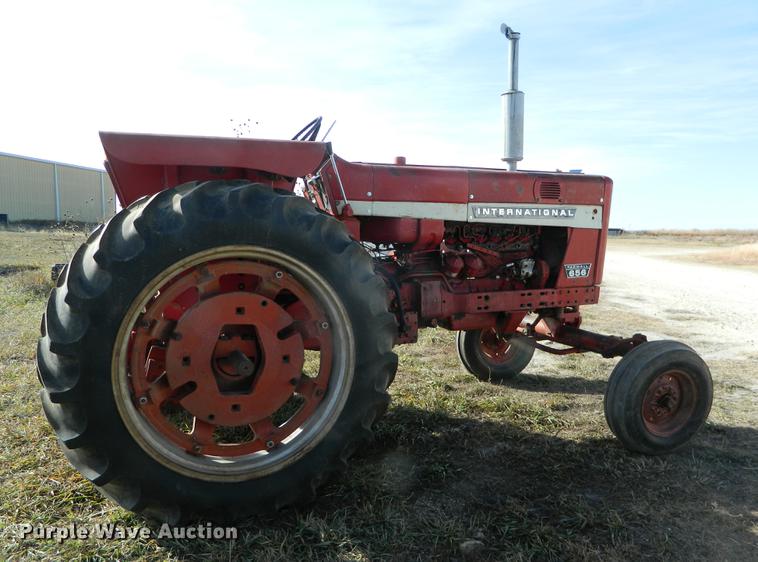 image for item DB1173 1965 International Farmall 656 tractor