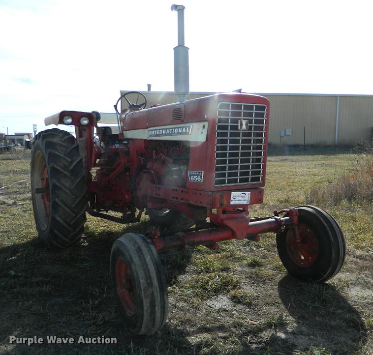 image for item DB1173 1965 International Farmall 656 tractor