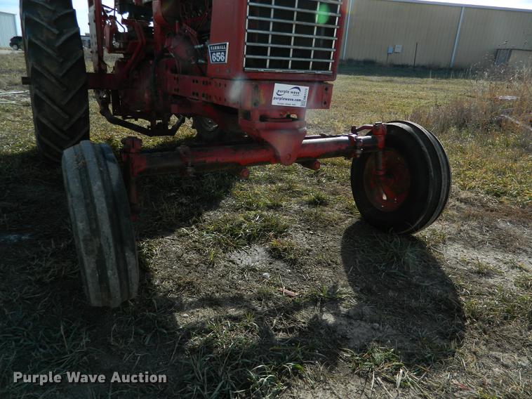 image for item DB1173 1965 International Farmall 656 tractor