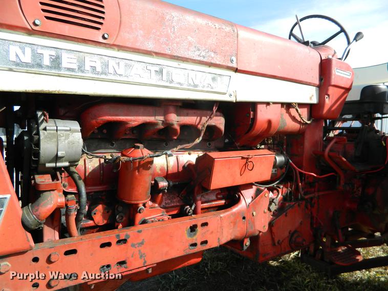 image for item DB1173 1965 International Farmall 656 tractor