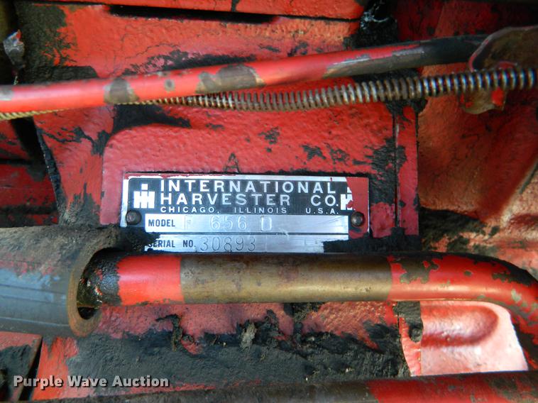 image for item DB1173 1965 International Farmall 656 tractor