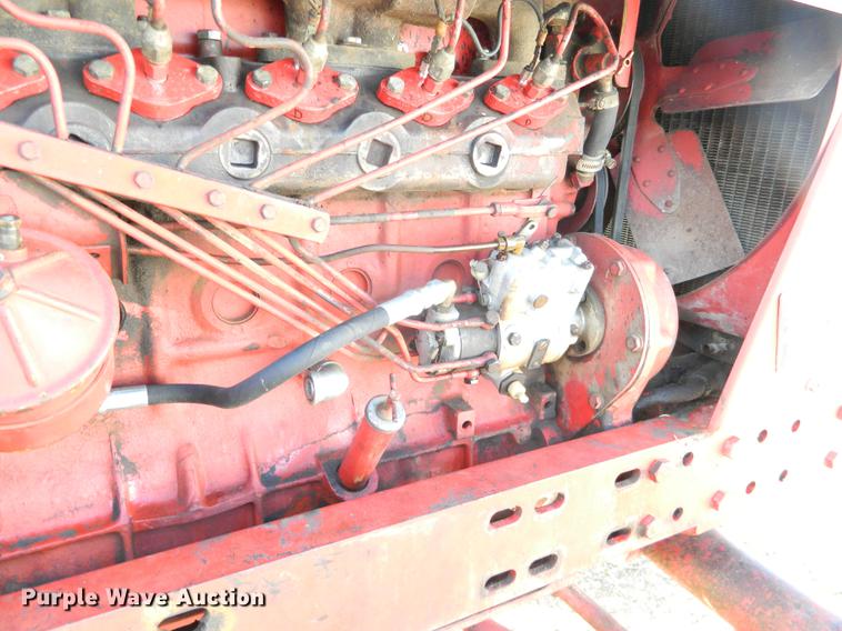image for item DB1173 1965 International Farmall 656 tractor