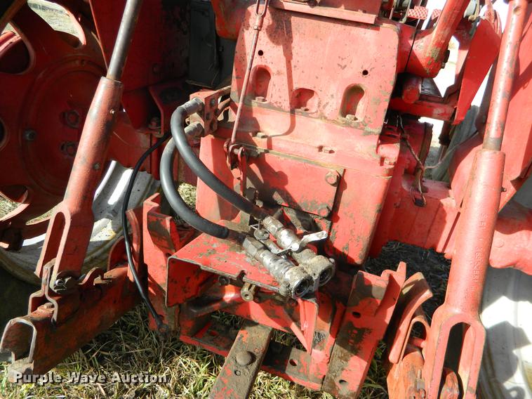 image for item DB1173 1965 International Farmall 656 tractor
